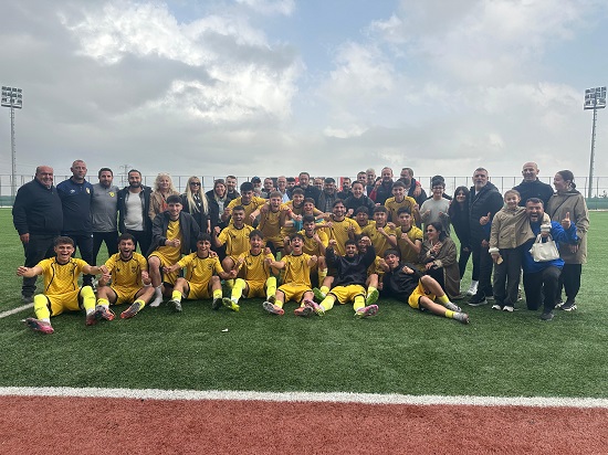 Adana 01 Futbol Kulübü U-19 takımı, son 16’da