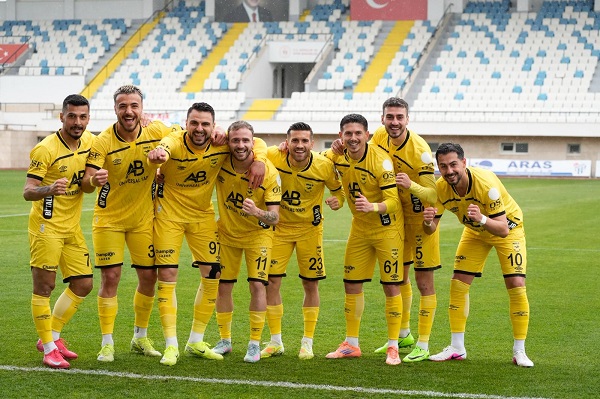 Adana 01 Futbol Galibiyet Serisini Sürdürüyor