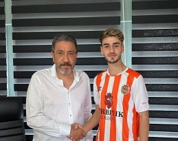 Adana 01 Futbol Kulübü, Yiğit Demir ile yollarını ayrıldı