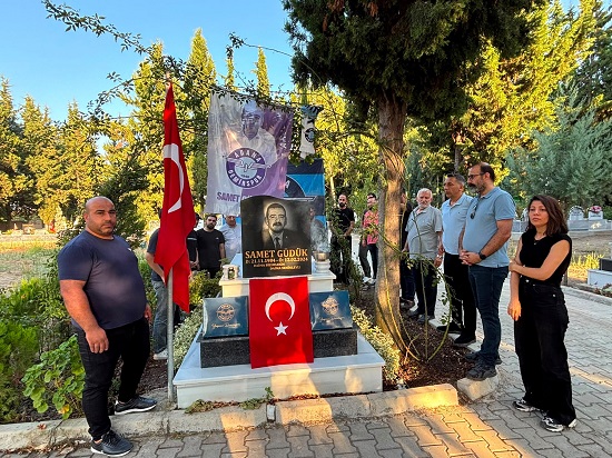 Samet Güdük’ün Demirspor Sevdası Mezarı Başında Yaşatıldı
